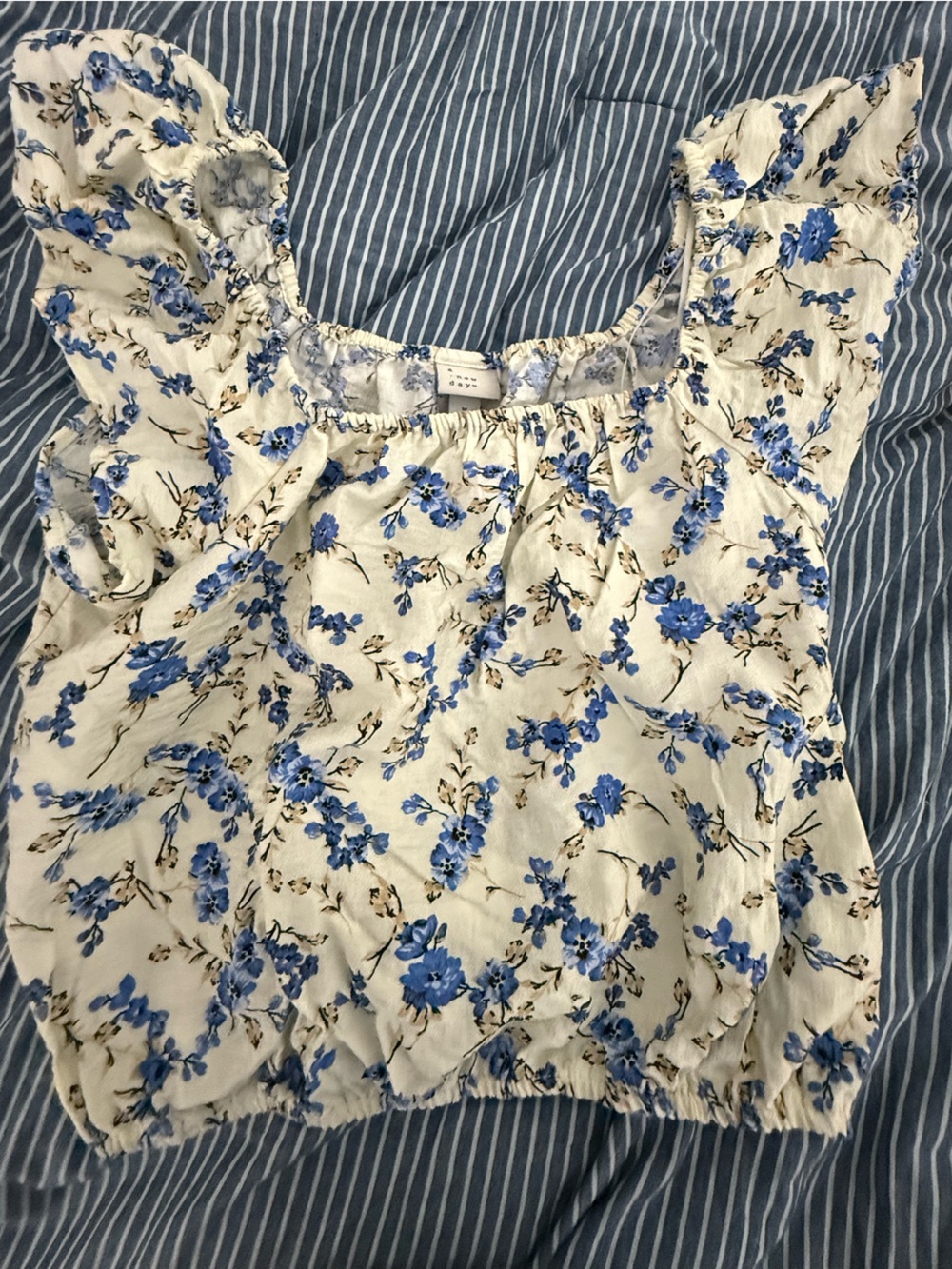 a new day Blue and Cream Floral Fitted Sheet